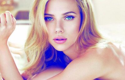 Scarlett Johansson, in cea mai sexy campanie: topless, pentru Dolce & Gabbana