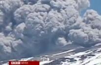  ALERTĂ ROŞIE în Chile, după erupţia vulcanului Copahue, aflat la graniţa cu Argentina (VIDEO)