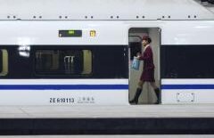 China a inaugurat cea mai lungă linie de tren de mare viteză. Este însă sigură?