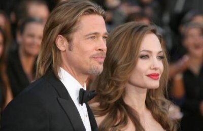 Brad Pitt ar putea da 10 milioane de euro pentru ca o caseta XXX cu Angelina Jolie sa nu fie scoasa pe piata