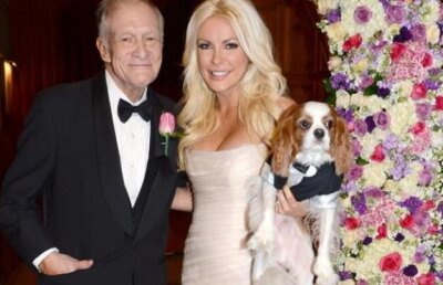 Hugh Hefner are o noua sotie cu 60 de ani mai tanara. Cine este frumoasa Crystal Harris