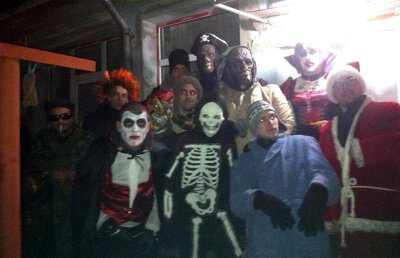 FOTO » 2013 din Tanzania la Galaţi! Steliştii şi-au făcut poze prin toată lumea de Revelion