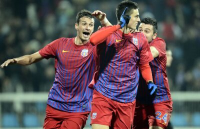 Un fost antrenor al Stelei îi oferă o soluţie lui Reghe pentru a acoperi gaura de pe dreapta