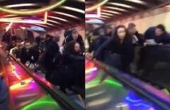 Nouă minute de COŞMAR: Scara rulantă s-a defectat şi a începută să se mişte în sens invers (VIDEO)