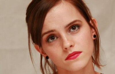 Emma Watson a avut probleme cu politistii in aeroportul din New York