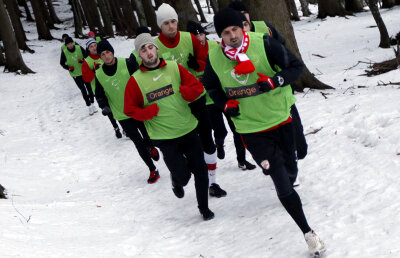GALERIE FOTO Armata Dinamo » Cum vor roş-albii să prindă Steaua aflată la 17 puncte în faţă