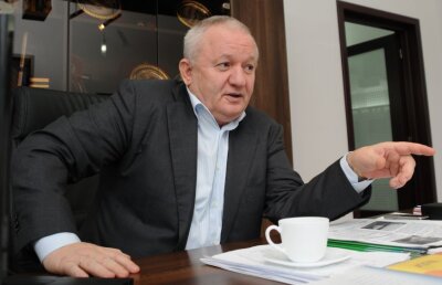 Propunere inedită a lui Porumboiu de înlocuire a lui Sandu la FRF: "Eu aşa aş prefera"