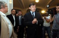 Crin Antonescu: Cifra bugetului Senatului este dramatică, dar facem eforturi să o acceptăm