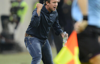 Reghe e mulţumit de stelişti: "Sîntem în grafic pentru Ajax"