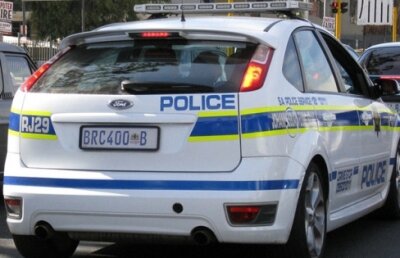 Un șofer imobilizează un polițist beat la volan