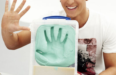 FOTO Lui Ozil i se pregăteşte ceva » Va avea o copie la Berlin :D