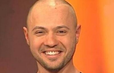 Mihai Mitoseru vrea sa-si tatueze fire de par pe scalp!