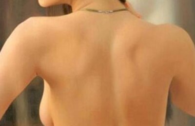 "Nu trebuie sa fii goala ca sa fii sexy!" Si totusi...