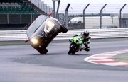 Video: Alfa MiTo ne arată cum se face un „undertaking”