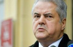 Reacţia lui Năstase după decizia de executare silită în dosarul "Trofeul Calităţii": Nu s-ar putea ca banii să meargă, ca donație, la DNA?