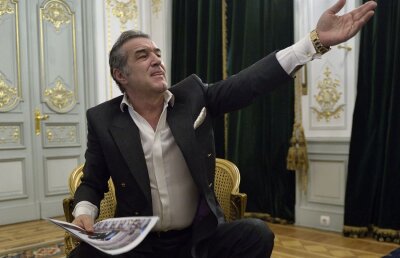 Visul lui Gigi » Becali vrea un cuplu de aur după Reghe: "Să fie antrenor şi jucător"