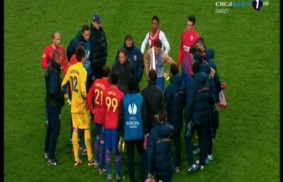 VIDEO Reghe furios » Tehnicianul Stelei a răbufnit la adresa elevilor după eşecul cu Ajax