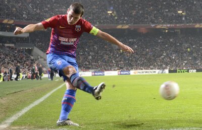 Regretul lui Bourceanu după meciul cu Ajax: "Ne-au înghesuit, păcat că n-am marcat"