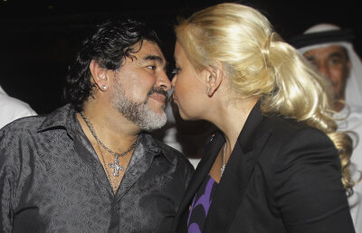 Pe urmele lui Foreman » ”Originalul” Maradona şi cei doi Diego ai săi