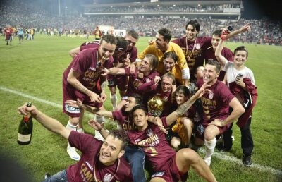 VIDEO Omul care trebuia s-o elimine pe Inter face spectacol în Arabia Saudită