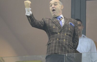 Gigi Becali este cel mai fericit: "Am plîns după meci" » Cînd şi-a dat seama că Steaua se va califica