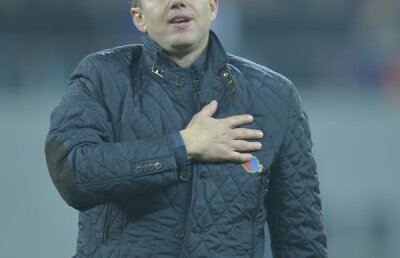Laurenţiu Reghecampf îşi calmează elevii: "Ne bucurăm cu frîna de mînă trasă!"