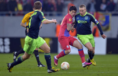 MM îi ia la rost pe steliştii supăraţi că au rămas fără bilete: "Cu Ajax unde aţi fost?"