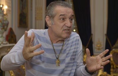 Disensiuni Reghe - Becali înainte de Chelsea » Gigi: "Mă deranjează! Pentru ce să facă asta?"