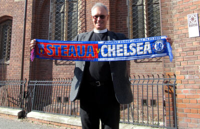 Steaua-Chelsea prefaţat de preotul unicei Biserici Anglicane din România: ”Fotbalul aduce bucurie”