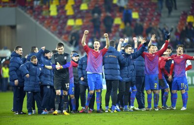 Steliştii nu se gîndesc la banii lui Gigi: "Ce mai contează cînd poţi bate campioana Europei?"