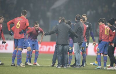 Becali i-a dat o misiune lui Reghe înainte de Chelsea: "Asta e cel mai greu!" Răspunsul antrenorului l-a încîntat