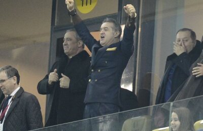 UPDATE Gigi Becali recunoaşte acţiunea "telefonul fără fir": "L-am trimis pe Vali să-i spună lui Reghe pe cine să schimbe"