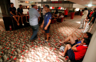 Treziţi în miez de noapte » O alarmă de incendiu a tulburat odihna steliştilor cu o noapte înaintea meciului cu Chelsea