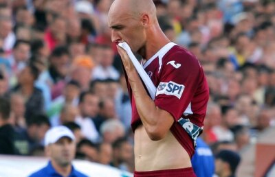 Nu riscă! » Gabi Mureşan a reluat antrenamentele cu echipa după entorsa la gleznă suferită în returul cu Inter