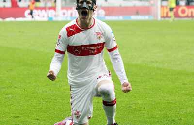 VIDEO Assist Maxim! » ”Tricolorul” a pus umărul la victoria Stuttgartului în deplasarea de la Frankfurt: 2-1