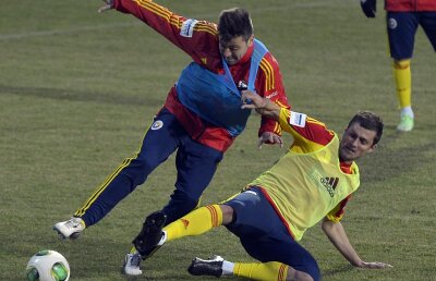 FOTO Piţurcă merge pe mîna steliştilor » Tănase şi Rusescu titulari! Cum va arăta naţionala cu Ungaria