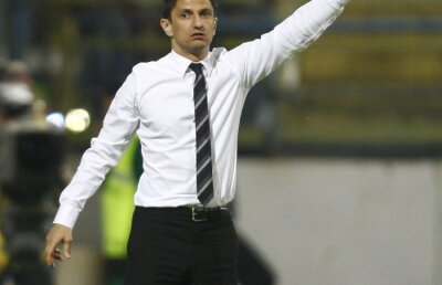 Răzvan pentru titlu » Paszkany încearcă să-l convingă pe Lucescu jr să preia CFR din vară