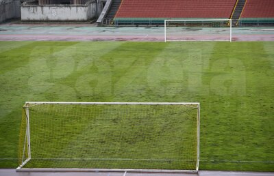 FOTO Uniţi împotriva ploii şi a gazonului prost » Tricolorii au efectuat antrenamentul oficial