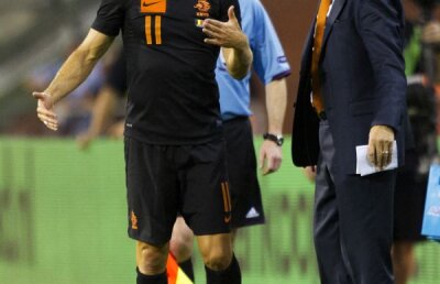 În priză pentru România » Olanda bagă titularii cu Estonia