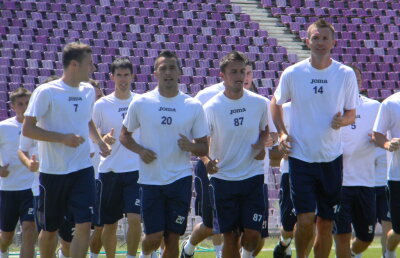 S-a gripat Poli » Timişorenii au reuşit doar o remiză albă cu CS Mioveni. UTA le suflă în ceafă