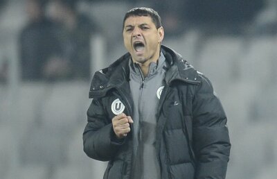 Ioaniţoaia mai şi laudă: "Ganezu'"