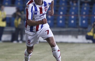 Grigoraş protestează: "Nu-i normal ce face Steaua!" MM îi dă replica: "Ai grijă la comportament!"