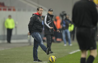 Reghecampf este criticat dur: "E prima oară în viaţă cînd văd aşa ceva"