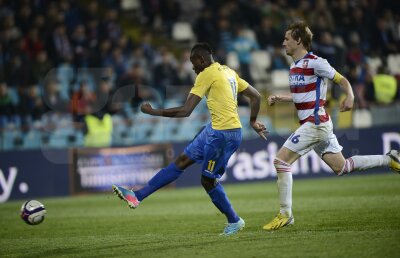 FOTO Oţelul - Petrolul 0-3 » Ca şi calificaţi în finala Cupei României