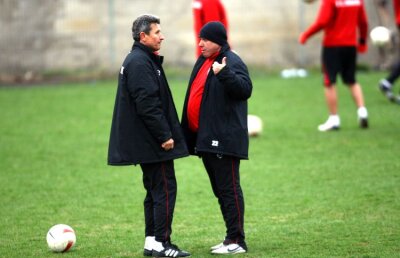 Dinamo i-a unit, Dinamo îi dezbină » Ţălnar vs Mulţescu: Foşti colegi în Ştefan cel Mare, actuali rivali pentru postul de tehnician