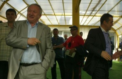 Înţelegere secretă între Steaua şi Vaslui » Porumboiu explică de ce nu intră în cursa pentru Bokila