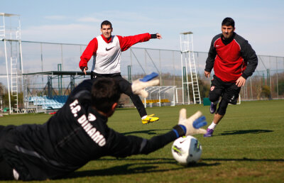 Preşedintele lui Dinamo îi sfătuieşte pe stelişti, la Radio GSP: "Sărbătoriţi altădată!"