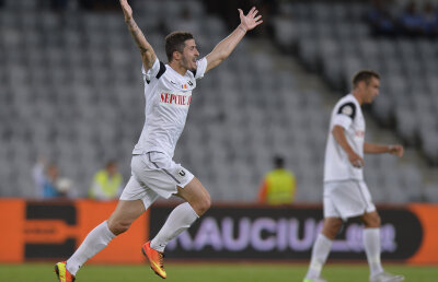 VIDEO&FOTO U Cluj - Vaslui 2-1 » Aproape salvaţi de la retrogradare