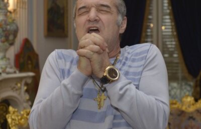 Gigi Becali "e împins" de forţele răului să apară la TV: "Diavolul vrea să mă mînjească" :)