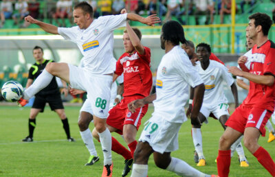 VIDEO Blocaţi în Moldova » Vasluiul s-a împiedicat din nou, 1-1 cu Gaz Metan